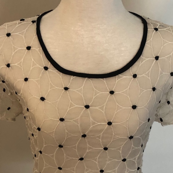 Potter's Pot/Anthropologie Sheer White/Black Top - Picture 2 of 9